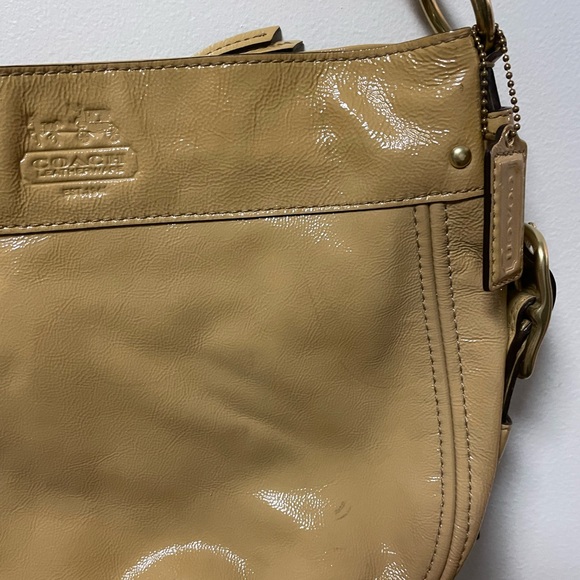 Coach Carly Handbag - Picture 6 of 10